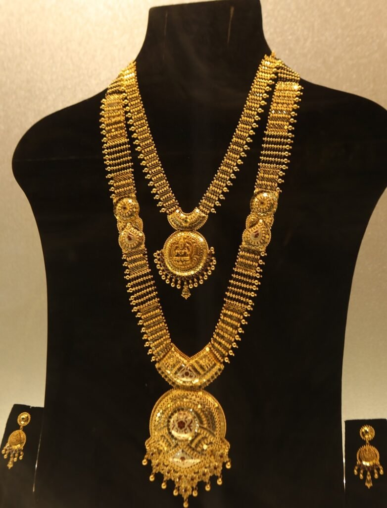 gold necklace latest design 2023